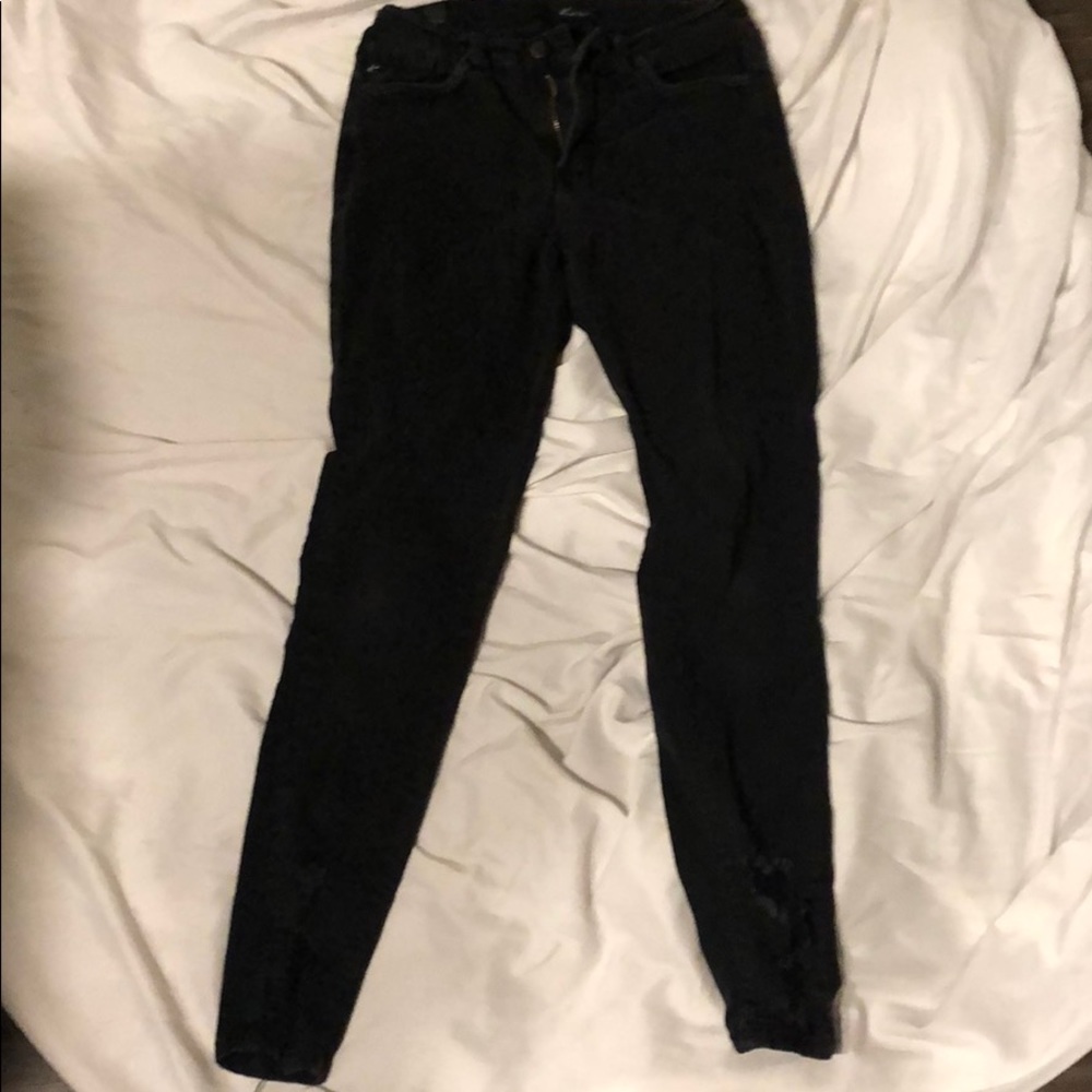 Black skinny jeans
